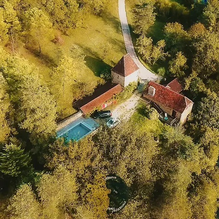 Holiday home Belle Maison Avec Piscine Chauffee Pour 6