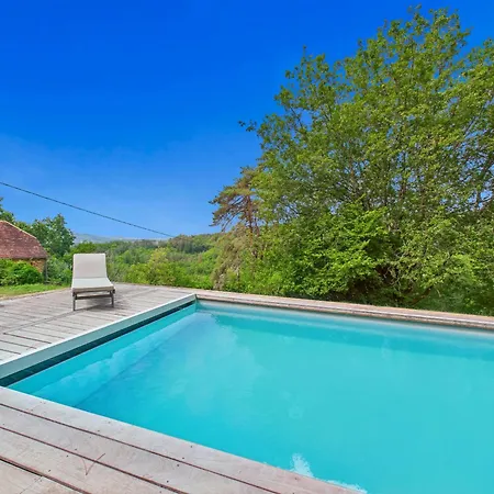 Belle Maison Avec Piscine Chauffee Pour 6 Дом отдыха Сен-Леон-сюр-Везер